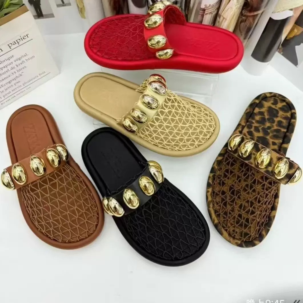 Shoes & Slippers